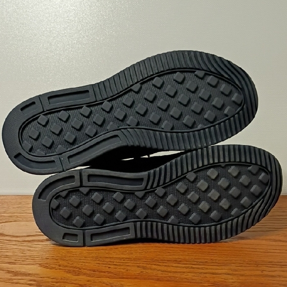 O by Everlane - Dark Blue - Picture 8 of 11